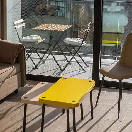 Irinis 150 Urban Luxury ليماسول