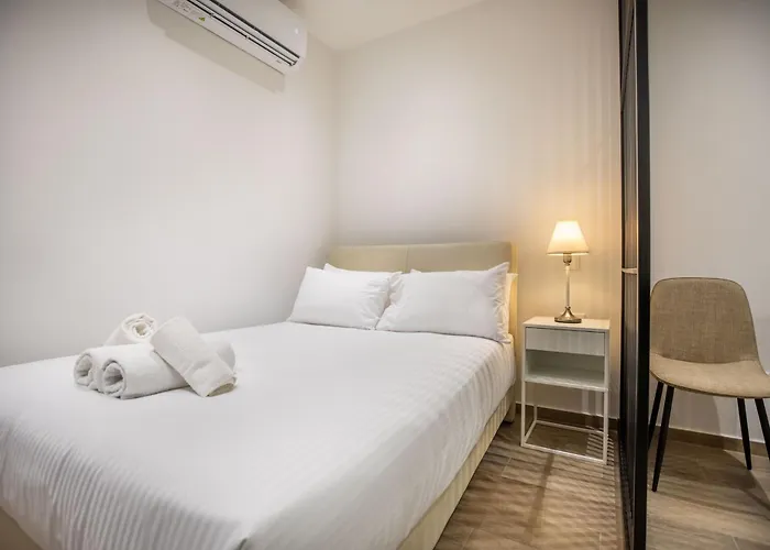 Irinis 150 Urban Luxury Apartamento Limassol