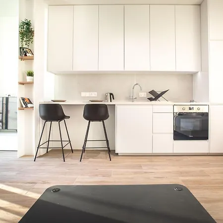 Irinis 150 Urban Luxury By Sweet Keys *