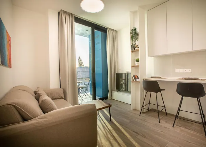 Irinis 150 Urban Luxury * 레메소스